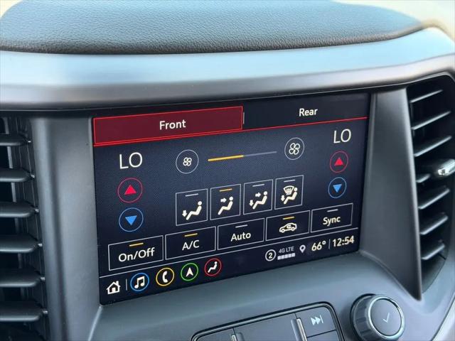 2023 GMC Acadia AWD AT4