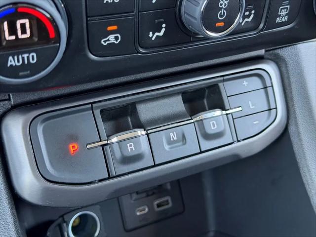 2023 GMC Acadia AWD AT4