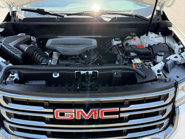 2023 GMC Acadia AWD AT4