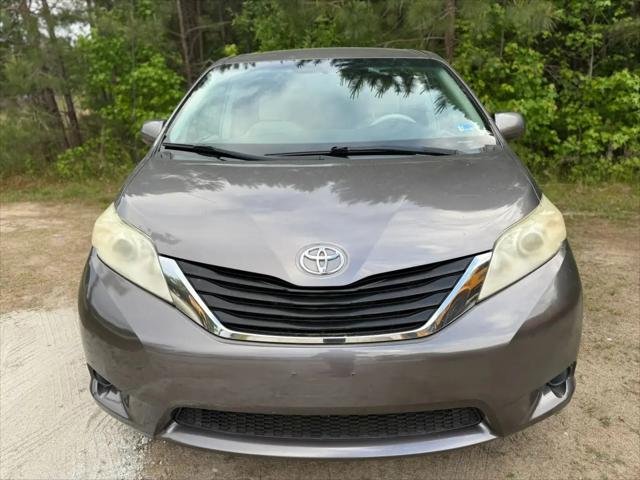 2011 Toyota Sienna LE V6