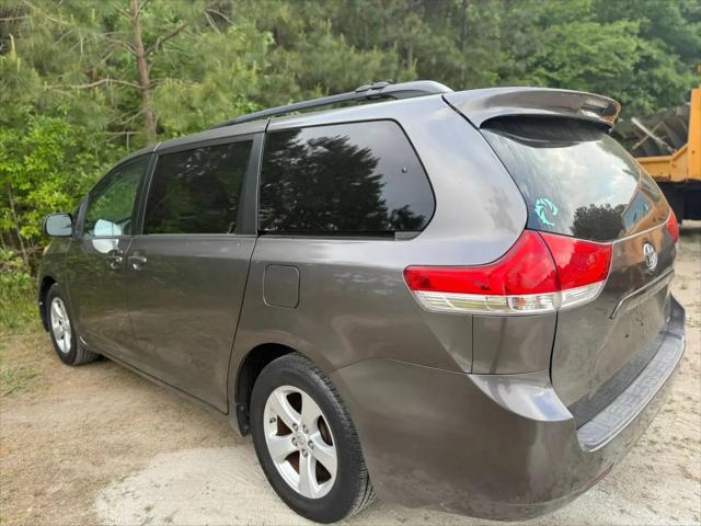 2011 Toyota Sienna LE V6