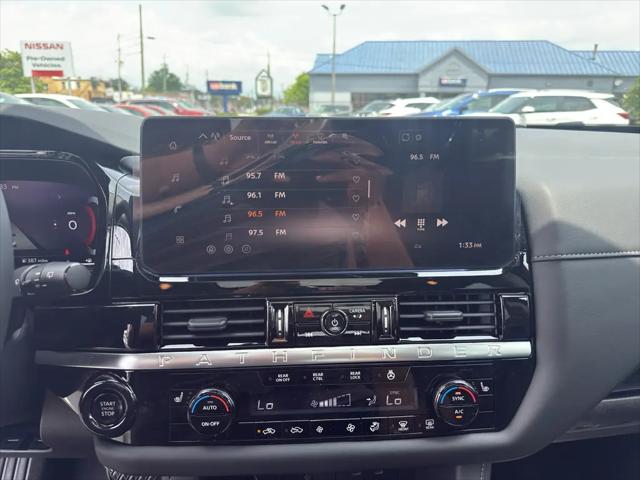 2026 Nissan Pathfinder SL