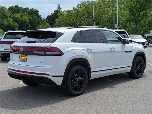 2026 Volkswagen Atlas Cross Sport SEL R-Line Black