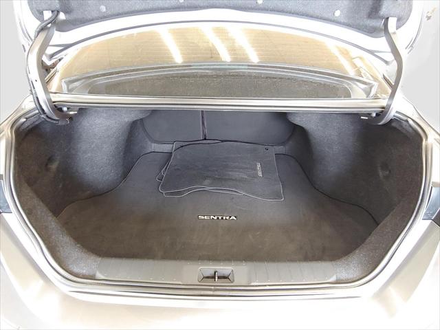 2022 Nissan Sentra SR Xtronic CVT