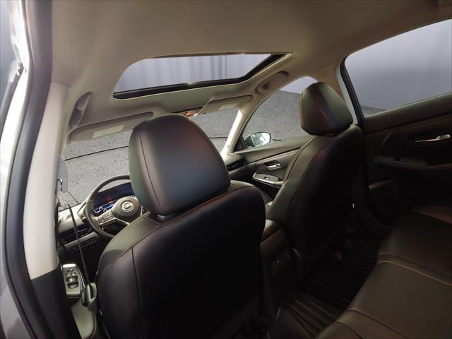 2022 Nissan Sentra SR Xtronic CVT