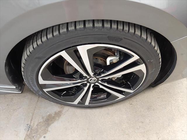 2022 Nissan Sentra SR Xtronic CVT
