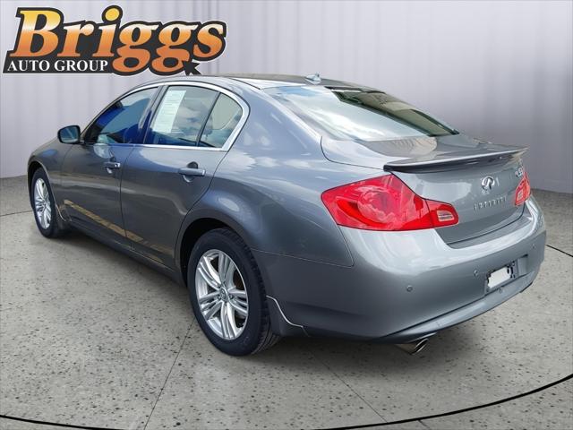 2013 INFINITI G37 x