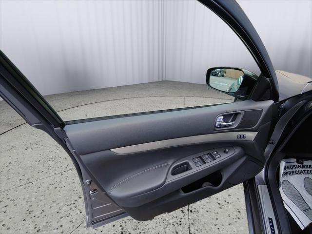 2013 INFINITI G37 x
