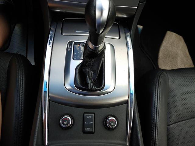 2013 INFINITI G37 x