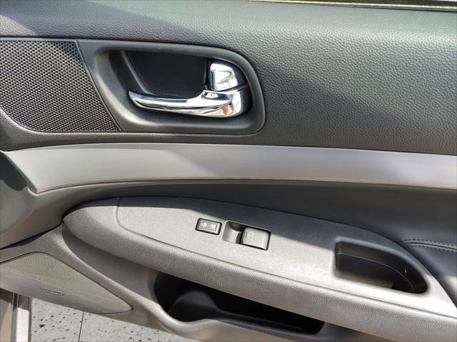2013 INFINITI G37 x