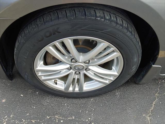 2013 INFINITI G37 x