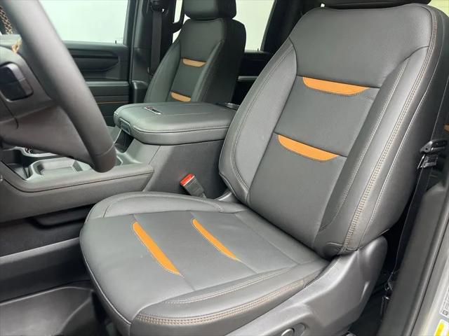 2026 GMC Sierra 2500HD Crew Cab, Standard Bed, AT4, 4WD