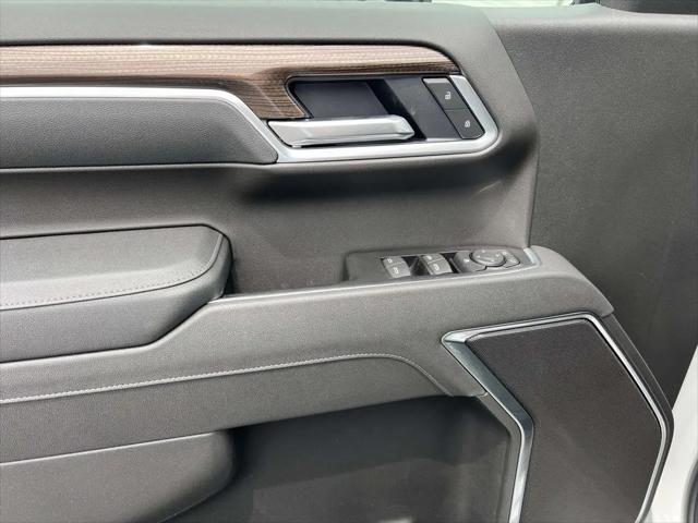 2026 Chevrolet Silverado 1500 4WD Crew Cab Standard Bed LT