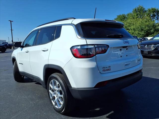 2022 Jeep Compass Latitude Lux 4x4
