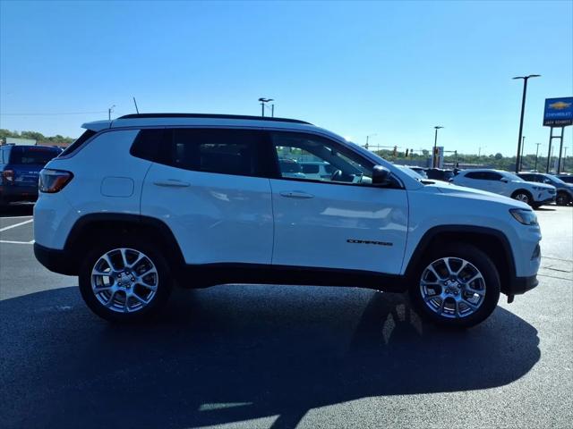 2022 Jeep Compass Latitude Lux 4x4