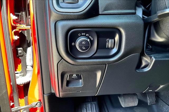 2025 Ram 1500 Warlock Crew Cab 4x4 5'7" Box