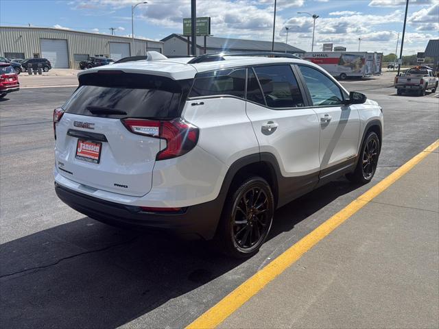 2024 GMC Terrain AWD SLE