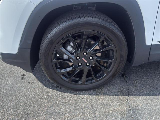 2024 GMC Terrain AWD SLE
