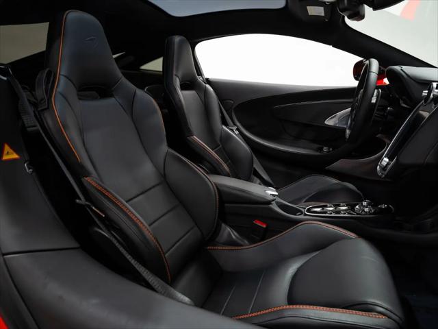 2023 McLaren GT Standard