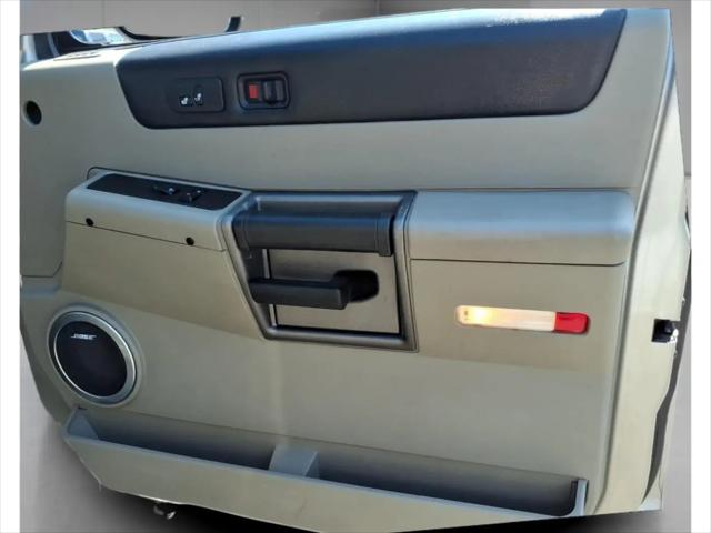 2004 HUMMER H2 Base
