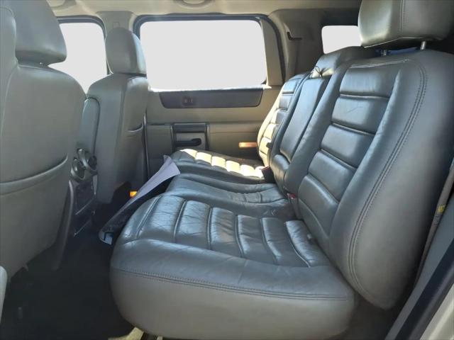 2004 HUMMER H2 Base