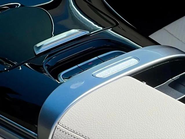 2026 Mercedes-Benz E-CLASS E 300 CLE 300