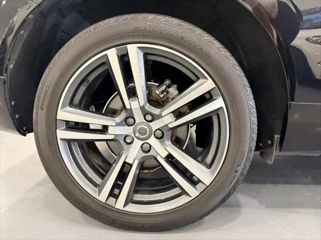 2018 Volvo XC60 T5 Momentum