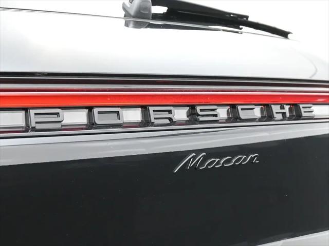 2025 Porsche Macan Macan