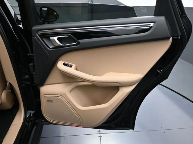 2025 Porsche Macan Macan