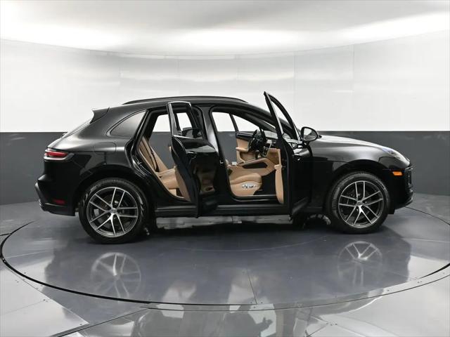 2025 Porsche Macan Macan