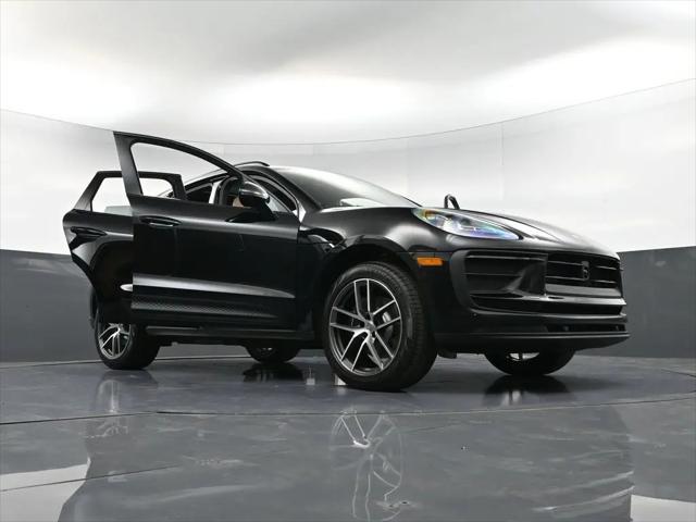 2025 Porsche Macan Macan