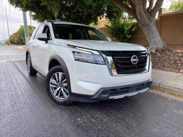2024 Nissan Pathfinder SL FWD
