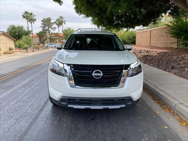 2024 Nissan Pathfinder SL FWD