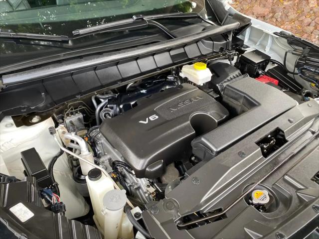 2024 Nissan Pathfinder SL FWD
