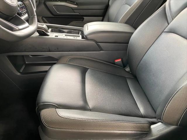 2024 Nissan Pathfinder SL FWD