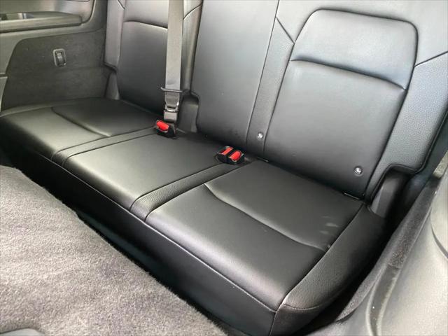 2024 Nissan Pathfinder SL FWD
