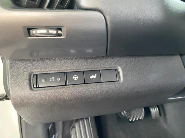 2024 Nissan Pathfinder SL FWD