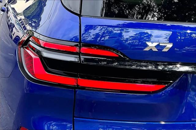 2027 BMW X7 M60i