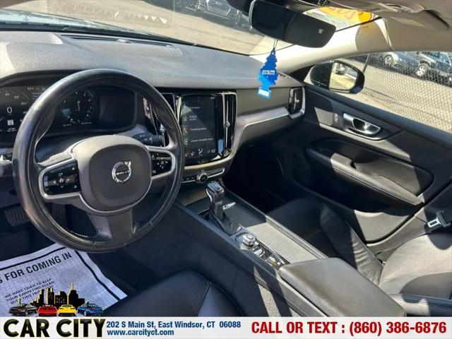 2020 Volvo S60 T6 Momentum