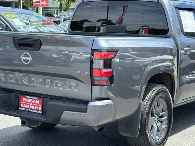 2025 Nissan Frontier Crew Cab SV 4x4
