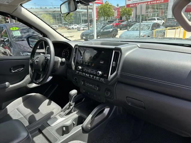 2025 Nissan Frontier Crew Cab SV 4x4