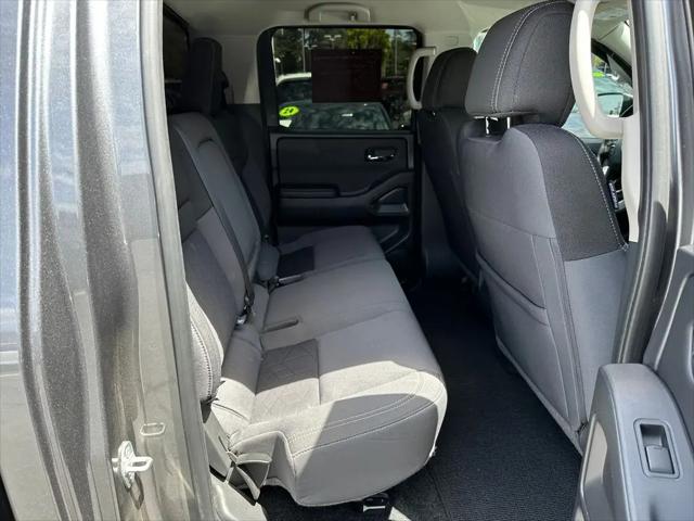 2025 Nissan Frontier Crew Cab SV 4x4