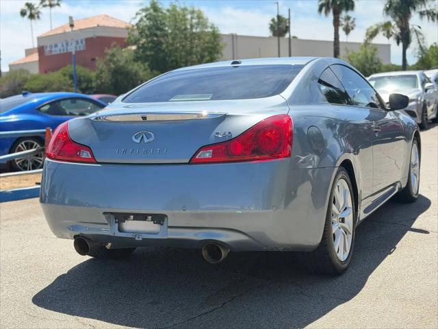 2015 INFINITI Q60 Journey
