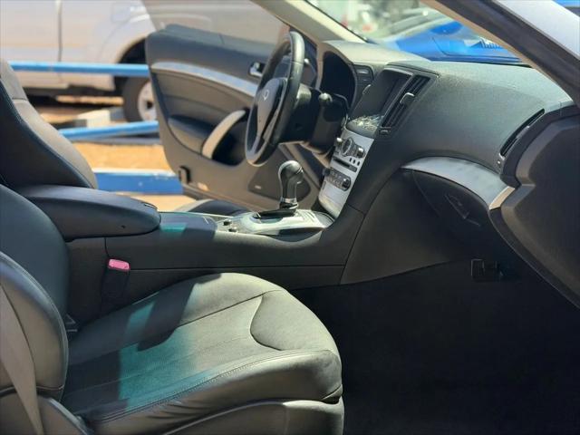 2015 INFINITI Q60 Journey