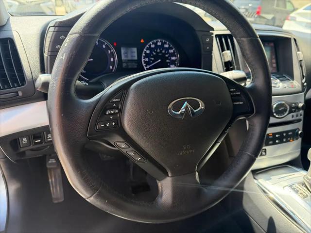 2015 INFINITI Q60 Journey