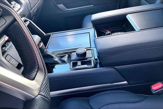 2026 Toyota Tundra Platinum CrewMax 5.5' Bed