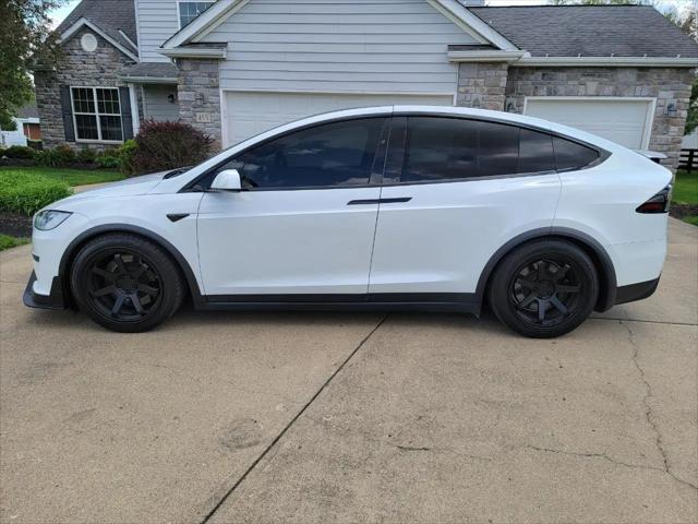 2022 Tesla Model X Plaid Tri Motor All-Wheel Drive