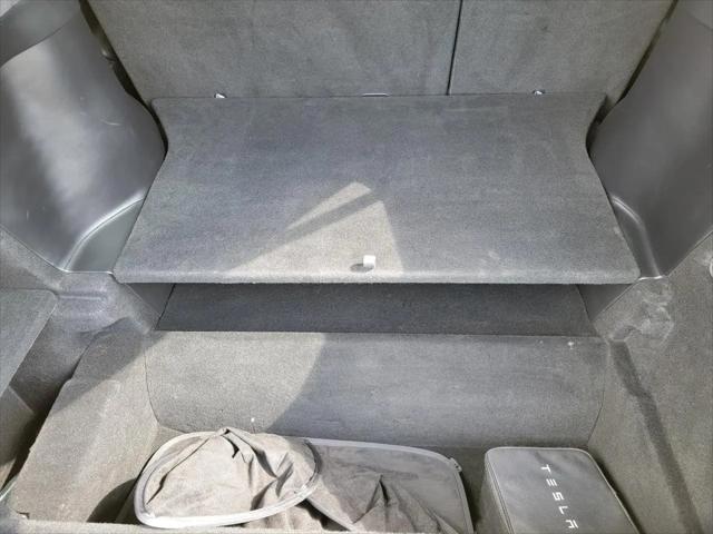 2022 Tesla Model X Plaid Tri Motor All-Wheel Drive