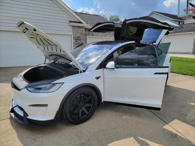 2022 Tesla Model X Plaid Tri Motor All-Wheel Drive