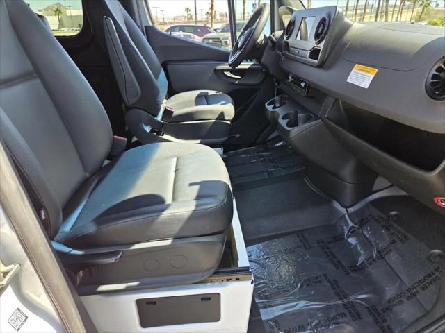 2023 Mercedes-Benz Sprinter 2500 Standard Roof 4-Cyl Gas